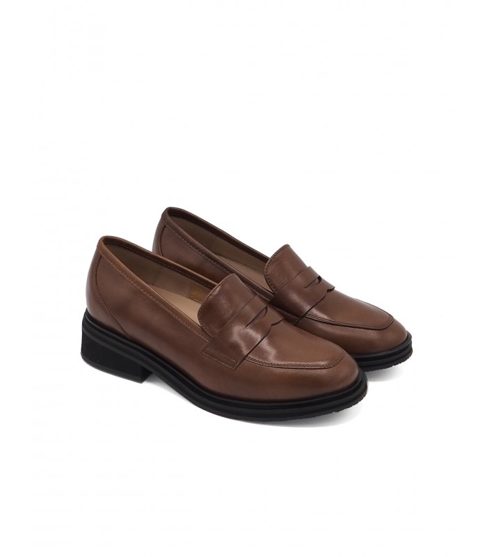 Mocasín marrón
