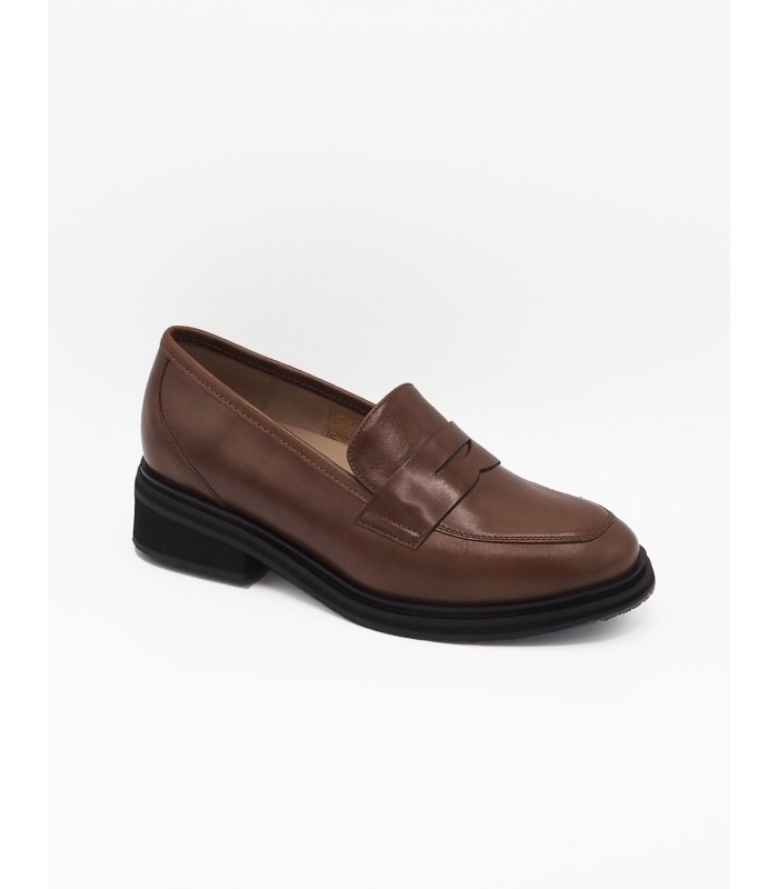 Mocasín marrón