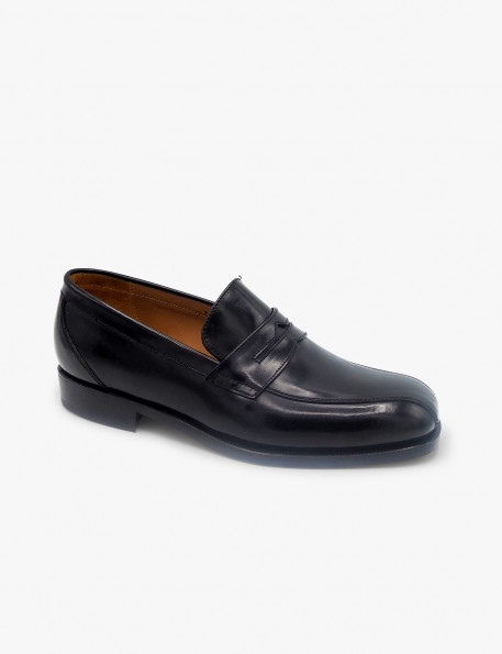 Black leather loafer José Luis Deza