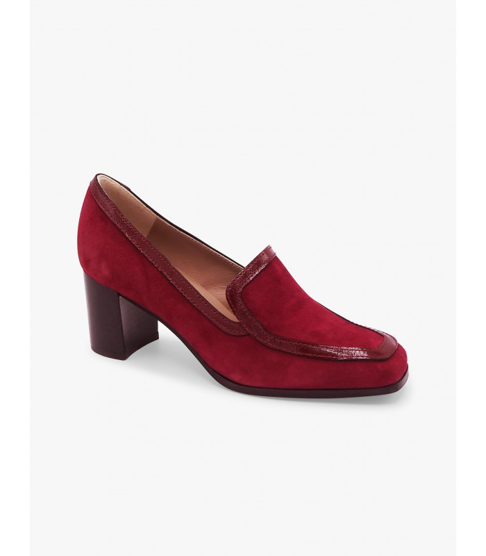 Cherry red suede shoe - image 2