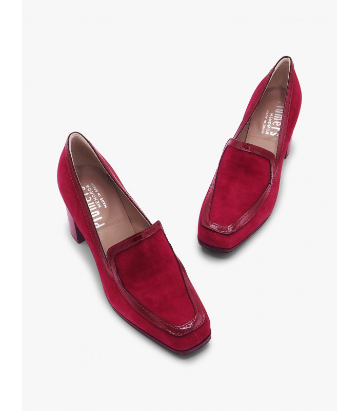 Cherry red suede shoe - image 3