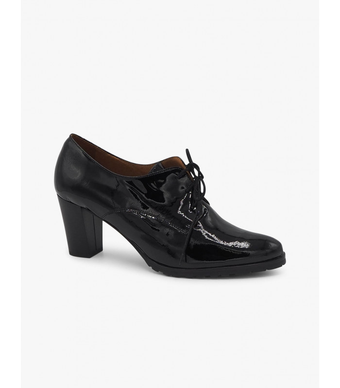 Black patent leather shoe José Luis Deza
