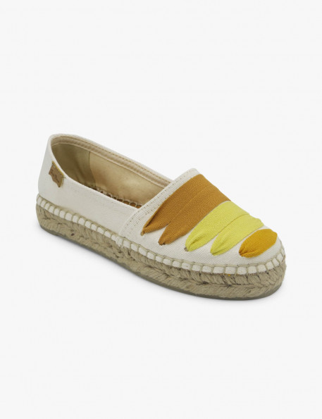 Alpargata plana ocre