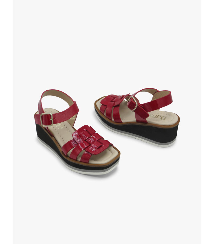 Sandalia charol rojo