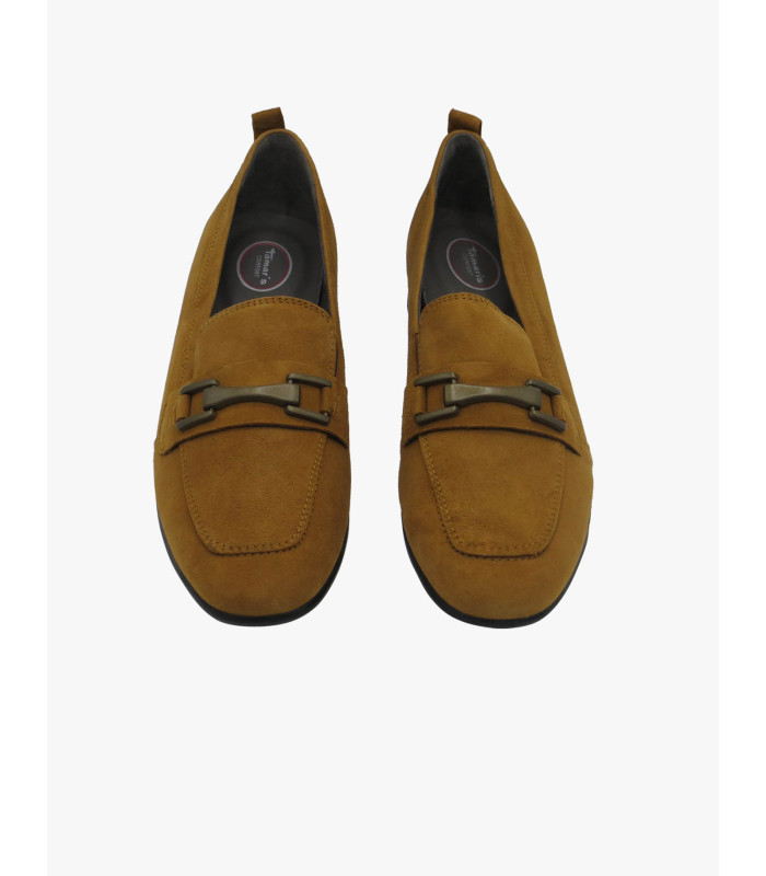 Mocasin ante camel