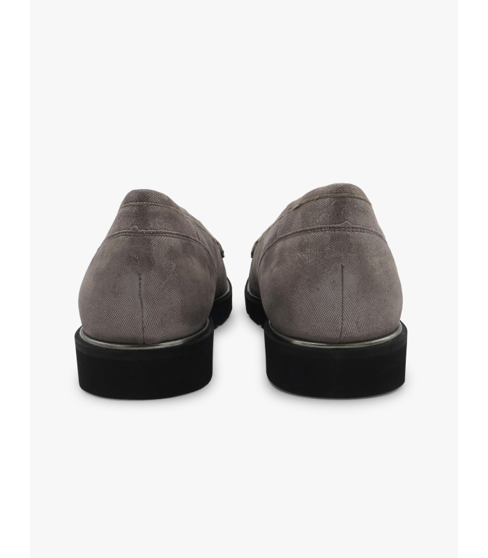 Mocasín gris