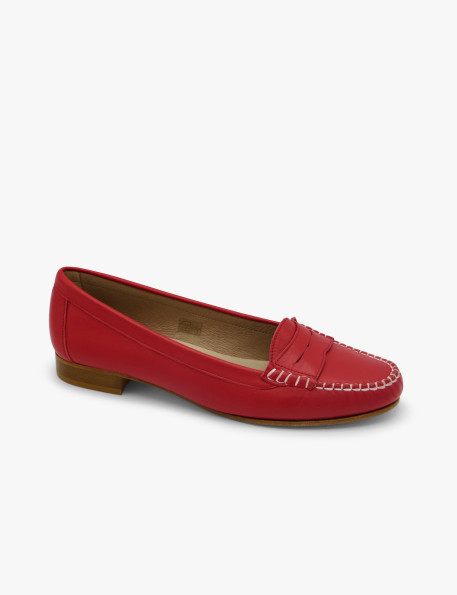 Red loafer José Luis Deza