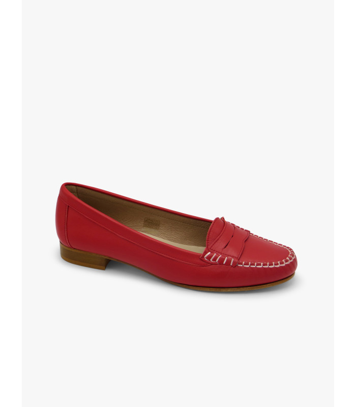 Red loafer José Luis Deza