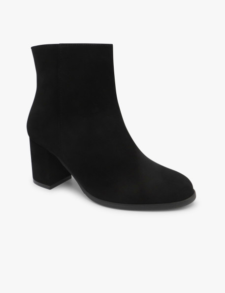 Black ankle boot Laura Deza