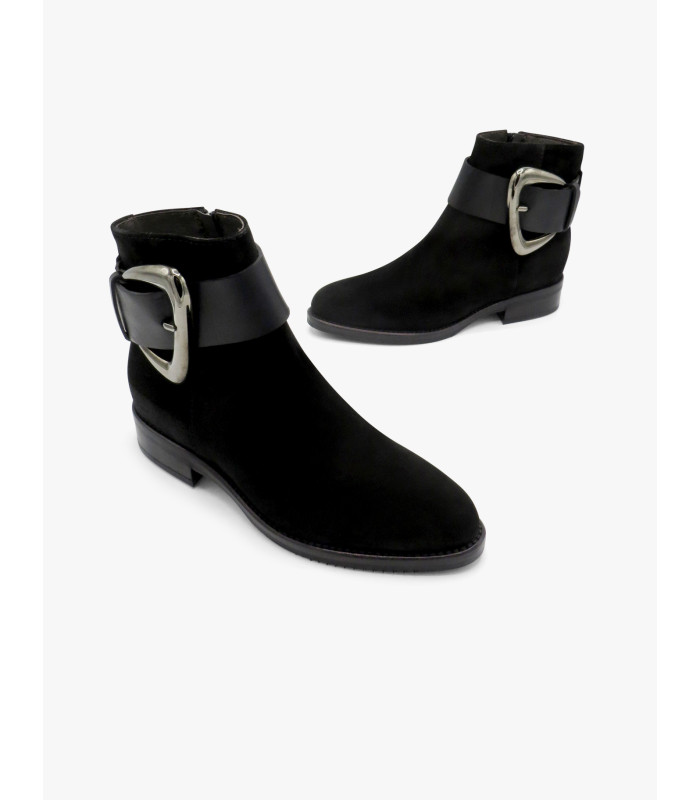 Botín hebilla negro