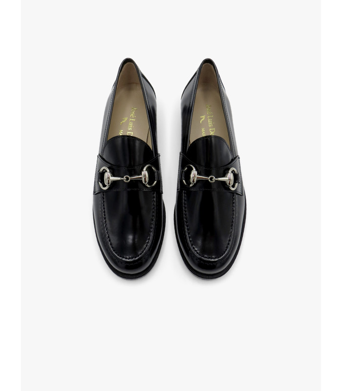 Mocasín hebilla negro
