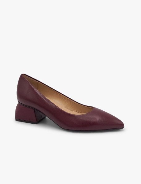 Burgundy court shoe Dansi