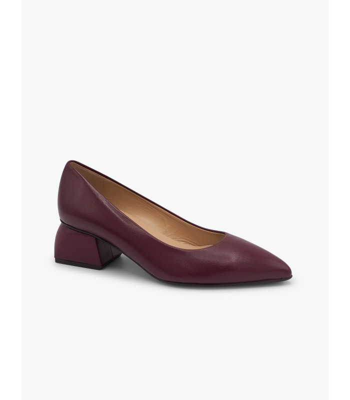 Burgundy court shoe Dansi