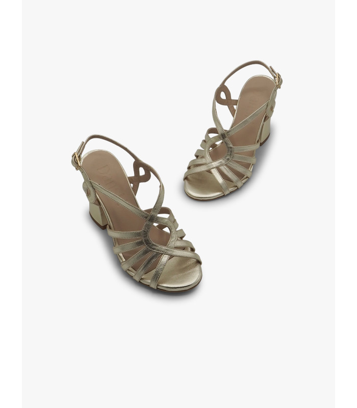 Sandalia metaliza oro