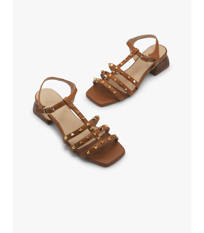 Sandalia tiras cuero