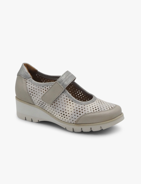 Pearl Mary Janes PieSanto