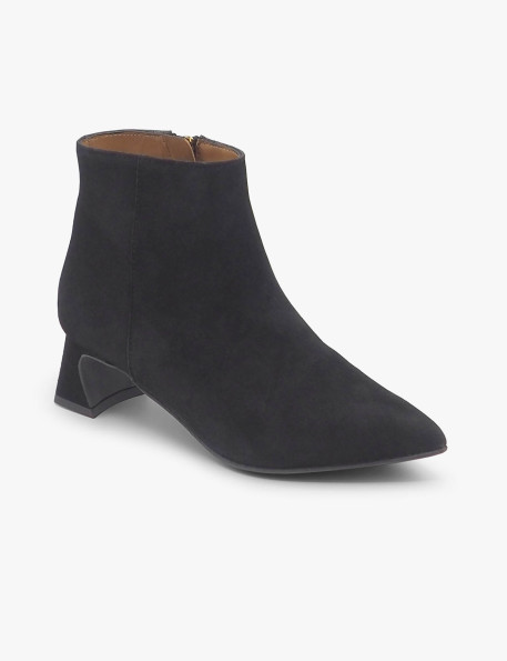 Black ankle boot Laura Deza - image 2