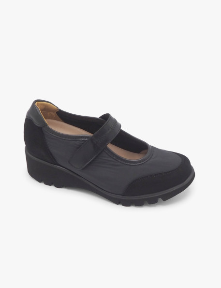 Black Mary Janes PieSanto