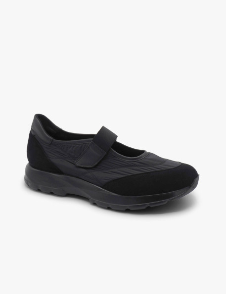 Black Mary Janes PieSanto