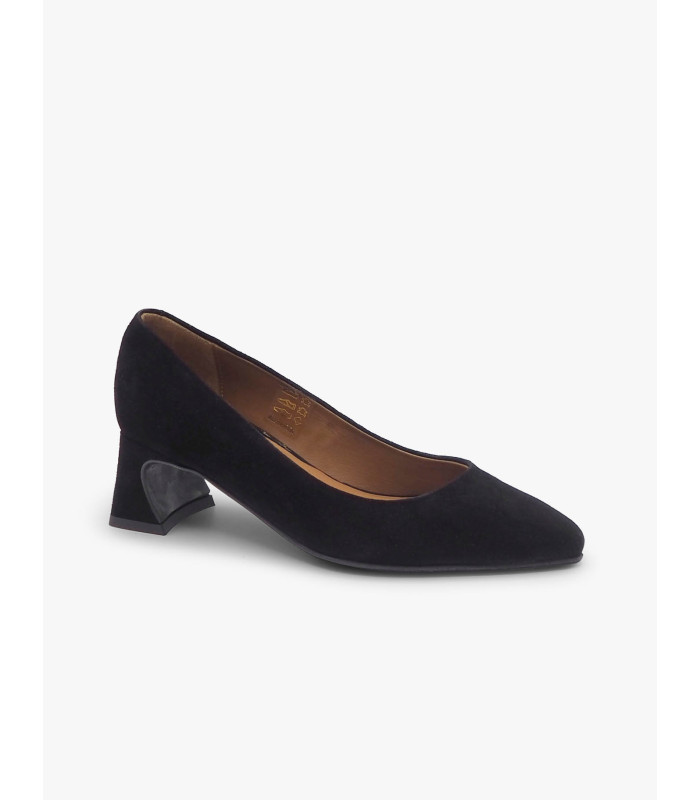 Black court shoe Laura Deza