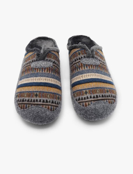 Zapatilla gris