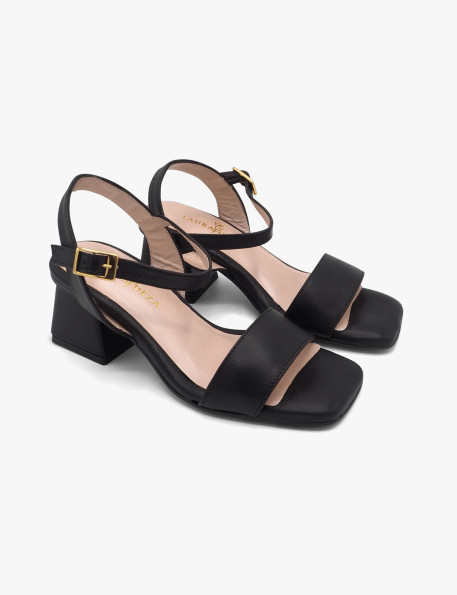 Black sandal Laura Deza