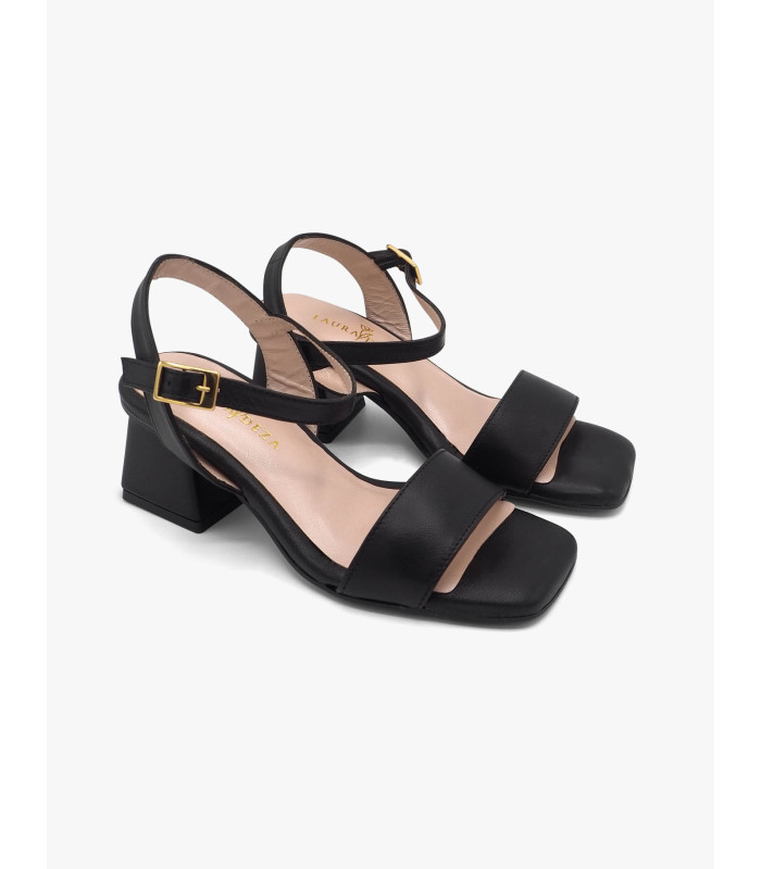 Black sandal Laura Deza