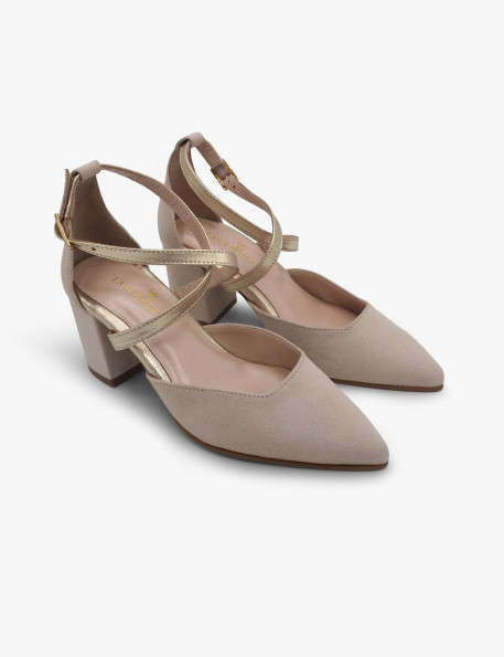 Ivory suede court shoe Laura Deza