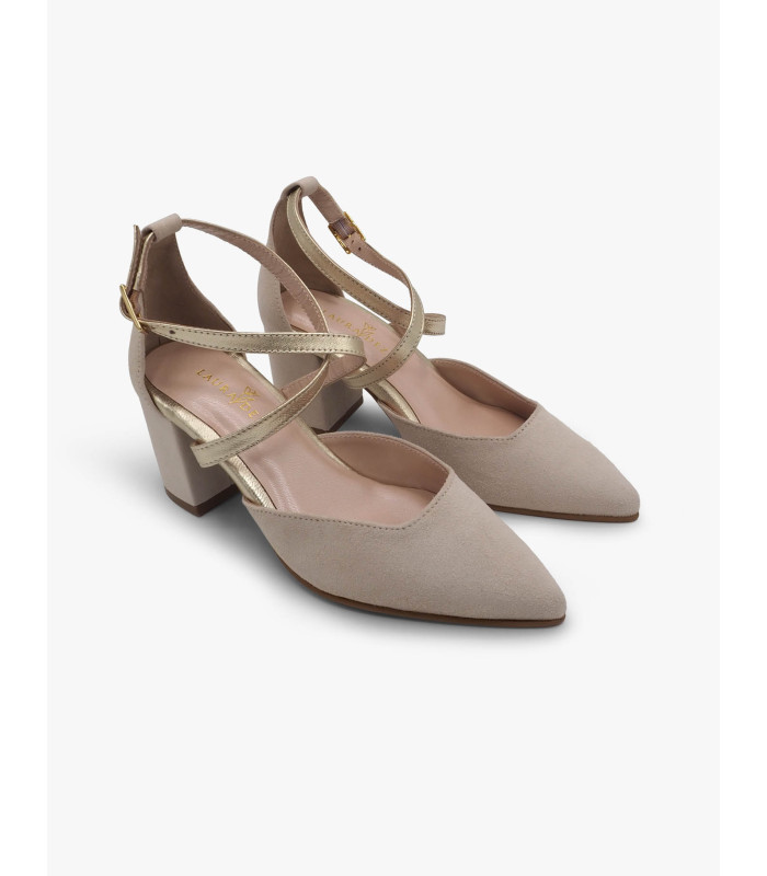 Ivory suede court shoe Laura Deza