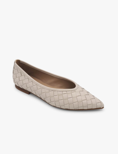 Cream court shoe Dansi - image 2