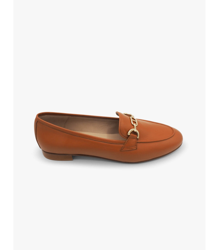Tan loafer Laura Deza