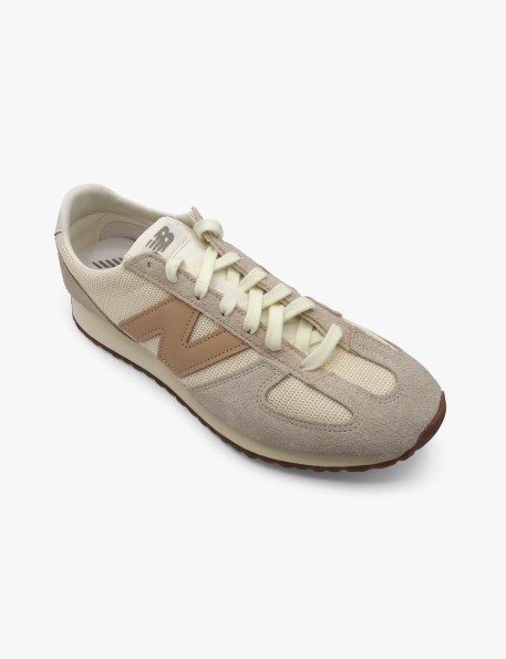 New Balance beige