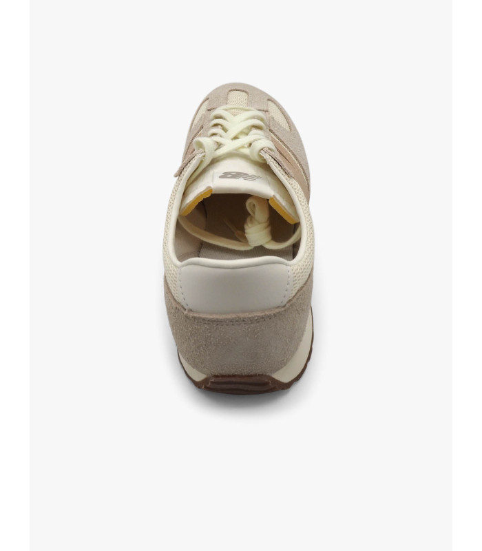 New Balance beige