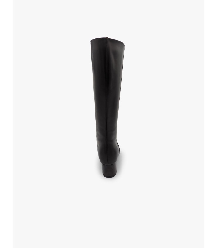 Bota negra