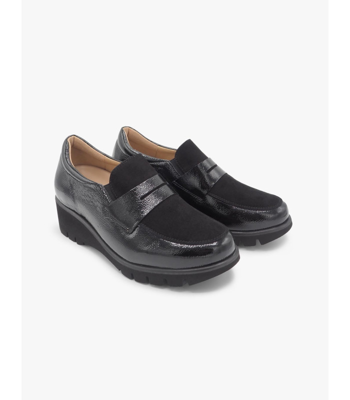 Mocasín negro
