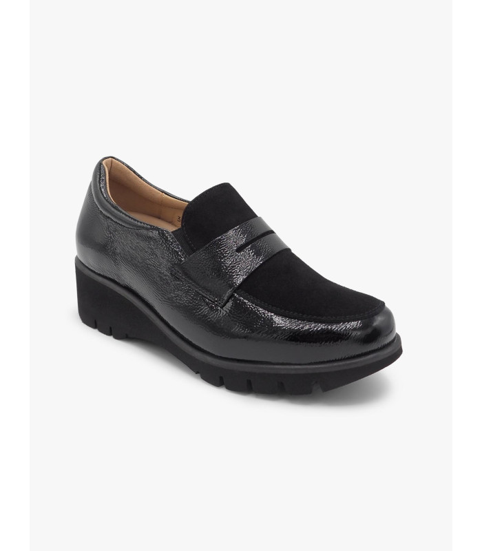 Mocasín negro