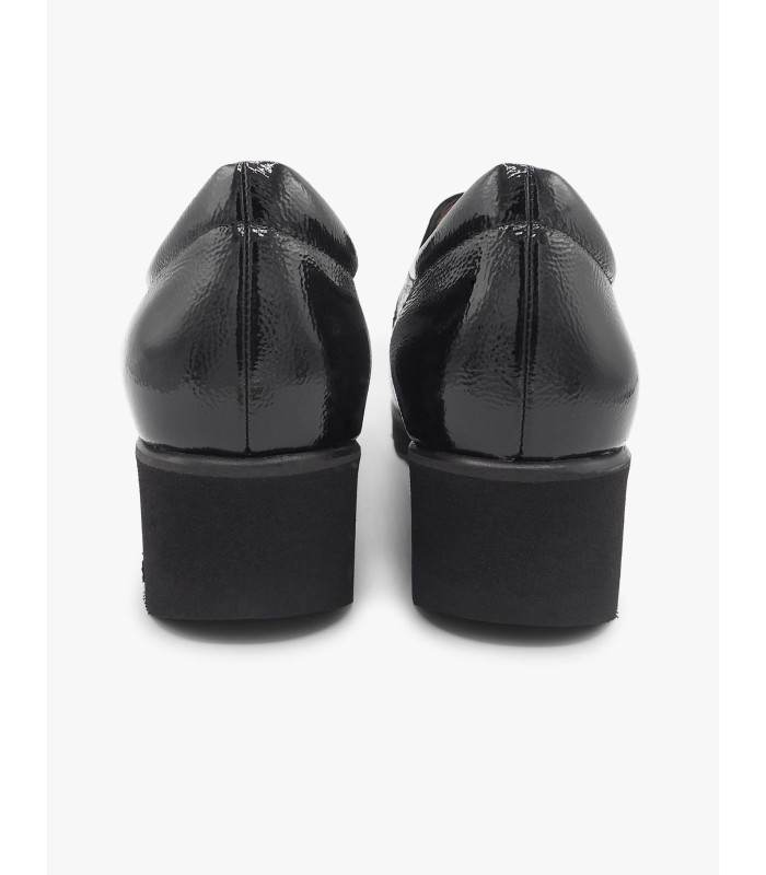 Mocasín negro