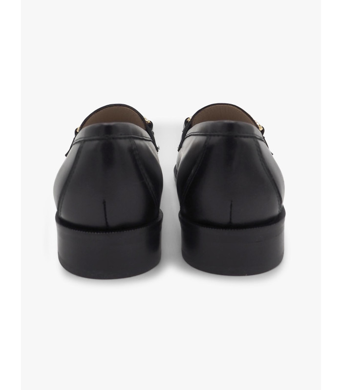 Mocasín negro