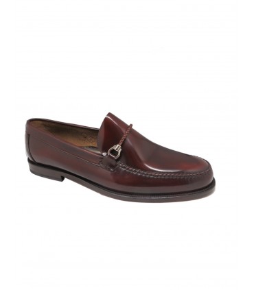 Loafer with braided trim