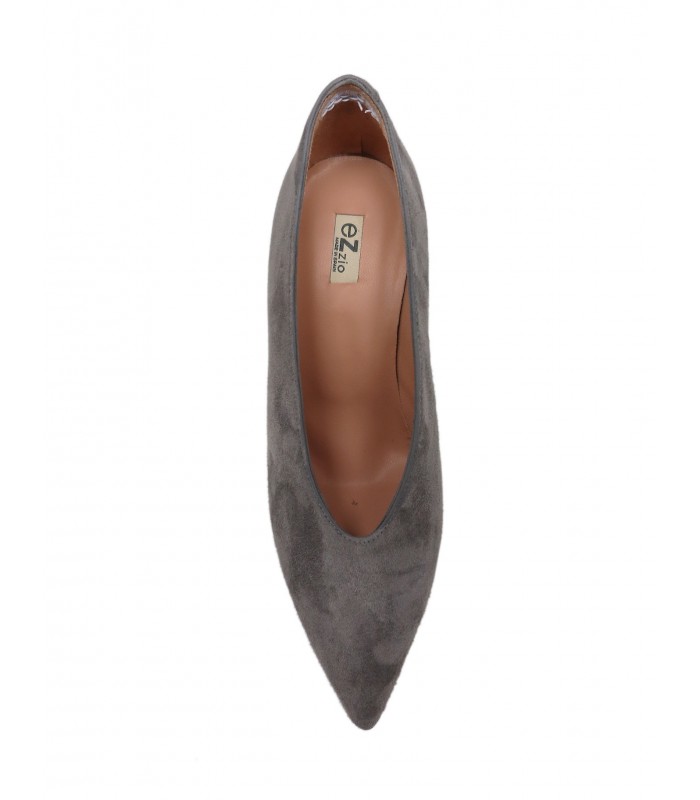 Grey suede shoe - image 3