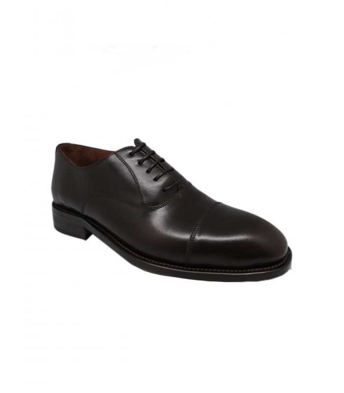 Zapato costura marrón